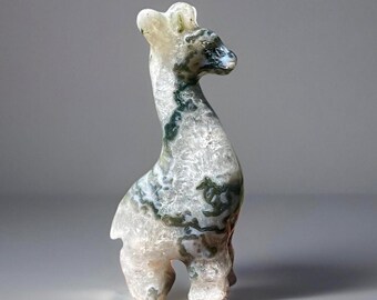 Moss Agate XXL Giraffe Sculpture, Natural Hand carved Agate Animal Figurine, Stone Home Decor, Unique Crystal Carvings, Safari Inspired Gift