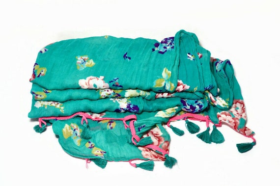 Oversize Rectangular Vintage Scarf with Tassels |… - image 9