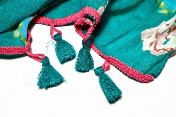 Oversize Rectangular Vintage Scarf with Tassels |… - image 7