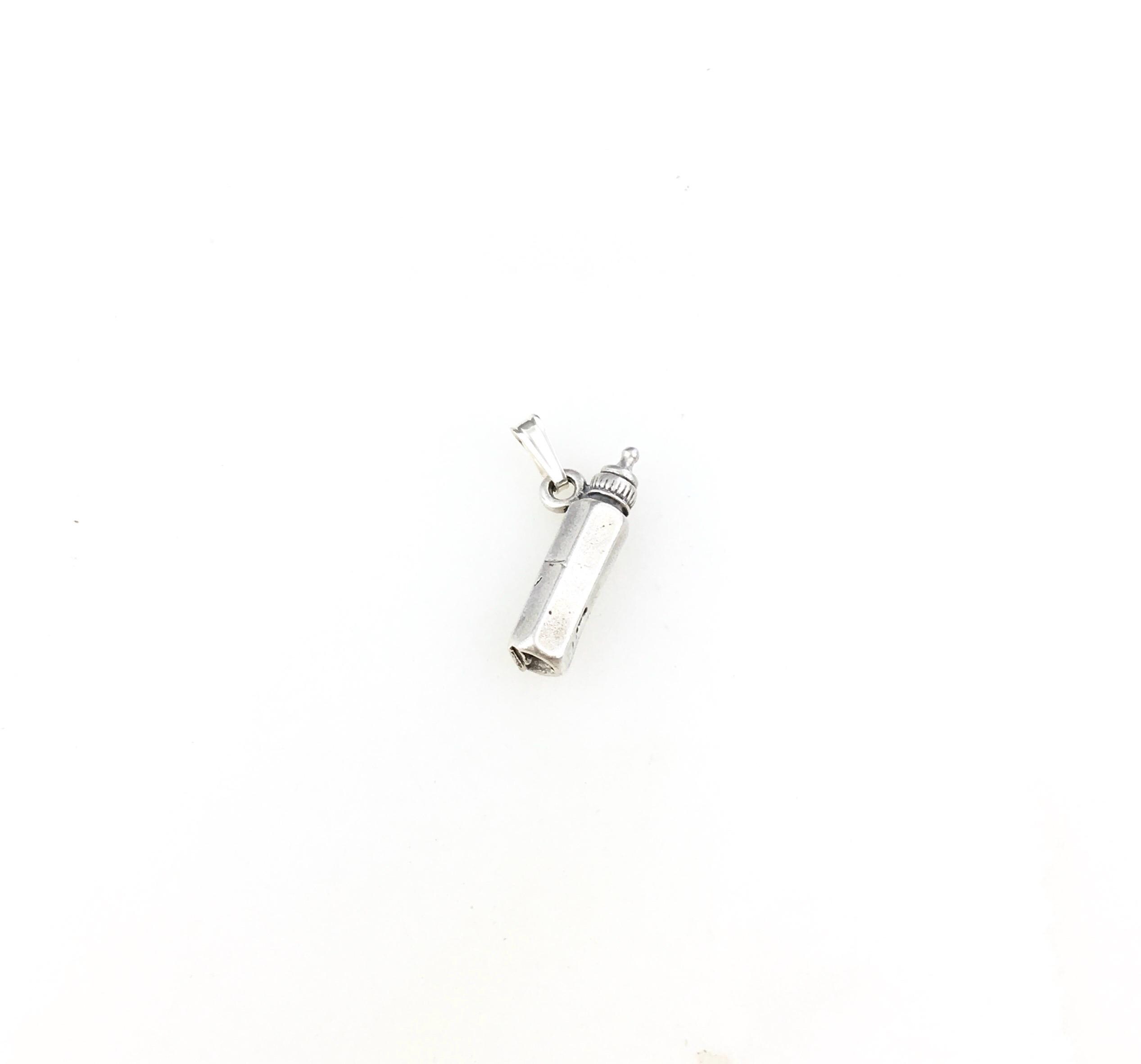 Pendentif Ancien En Argent Massif Forme Biberon - Orné, Pureté 900/1000, Occasion Très Bon état