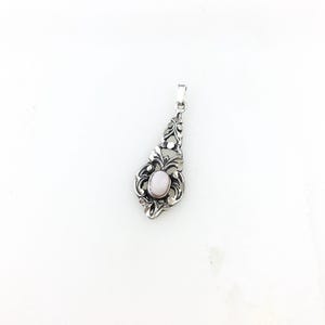 Vintage 925 Sterling Silver Mother of Pearl Filigree Pendant Necklace