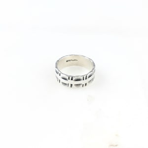 Vintage 925 Sterling Silver Modernist Band Ring Size 7