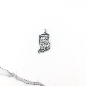 Vintage 925 Sterling Silver Indiana State Travel Souvenir Charm Pendant Necklace