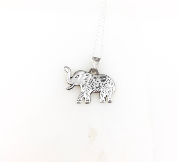 CS-DB Vintage Charming Elephant Pendants Silver Necklaces CS-DB Vintage Charming Elephant Pendants Silver Necklaces