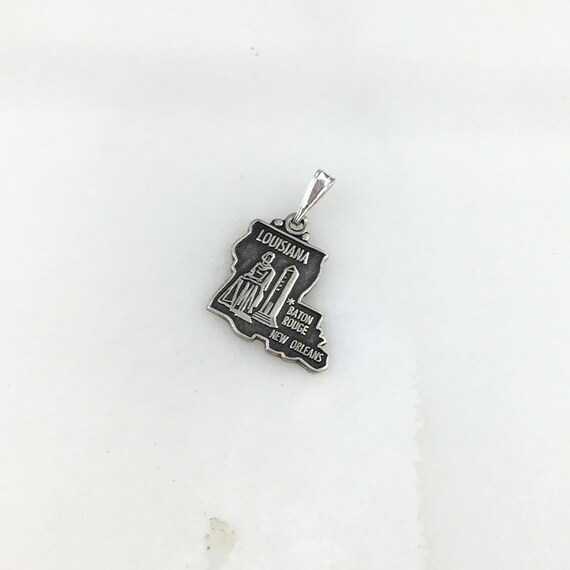 Louisiana State Charm Antiqued Sterling Silver Louisiana State Charm Antiqued Sterling Silver