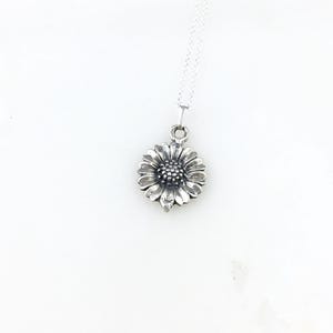 Vintage 925 Sterling Silver Mexico Flower Floral Pendant Necklace