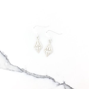 Vintage 925 Sterling Silver Filigree Dangle Earrings