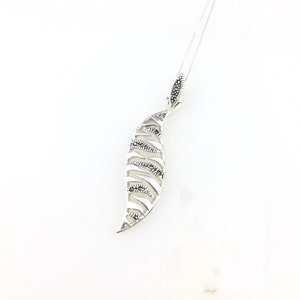 Vintage 925 Sterling Silver Deco Marcasite Pendant Necklace