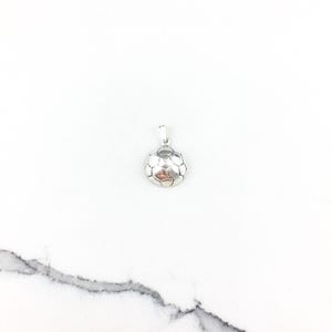 Vintage 925 Sterling Silver Soccer Ball Charm Pendant Necklace