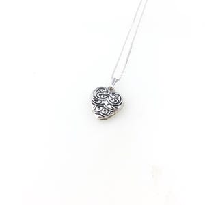 Vintage 925 Sterling Silver Puffy Heart Etched Hollow Charm Pendant Necklace