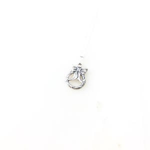 Vintage 925 Sterling Silver Christmas Holiday Wreath Charm Pendant Necklace