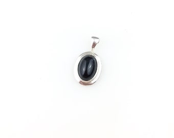 Vintage 925 Sterling Silver Minimal Black Onyx Pendant Necklace