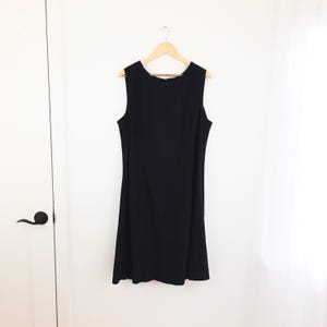 Vintage 90s Talbots Navy Blue Sleeveless Knit Sheath Knee Length Dress Women’s Size 20
