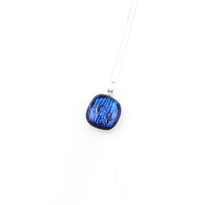 Vintage 925 Sterling Silver Blue Dichroic Glass Minimal Pendant Necklace
