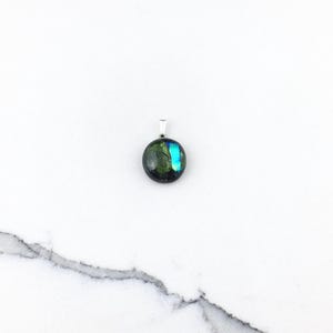 Vintage 925 Sterling Silver Green Dichroic Glass Pendant Necklace