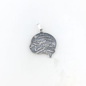 Vintage 925 Sterling Silver Hawaiian Islands Souvenir Charm Pendant Necklace