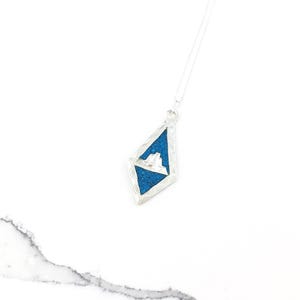Vintage 925 Sterling Silver Mexico Taxco Blue Turquoise Aztec Pyramids Southwest Pendant Necklace
