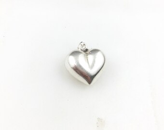 Vintage 925 Sterling Silver Puffy Heart Pendant Necklace