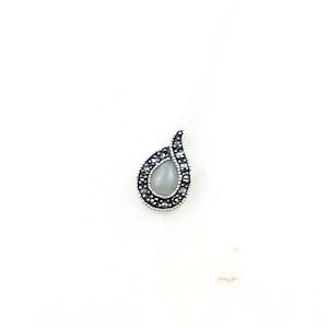 Vintage 925 Sterling Silver Green Jadeite Marcasite Teardrop Dainty Pendant Necklace