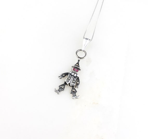 Sterling Silver Womens 1mm Box Chain Funny Circus Clown Holding Balls Pendant Necklace Sterling Silver Womens 1mm Box Chain Funny Circus Clown Holding Balls Pendant Necklace