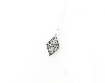 Vintage 925 Sterling Silver Marcasite Art Deco Minimal Charm Pendant Necklace