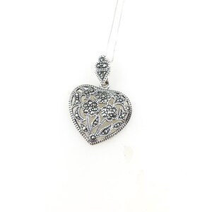 Vintage 925 Deco Sterling Silver Marcasite Flower Floral Heart Pendant Necklace