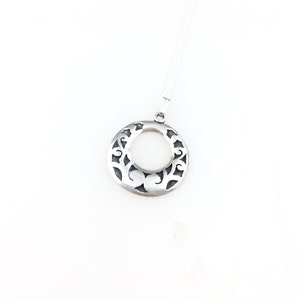 Vintage 925 Sterling Silver Mexico Filigree Circle Pendant Necklace
