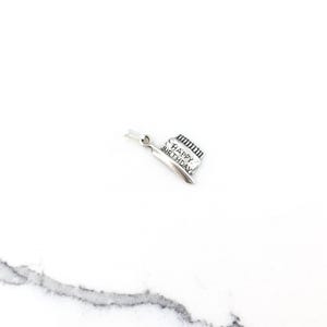 Vintage 925 Sterling Silver Happy Birthday Cake Charm Pendant Necklace