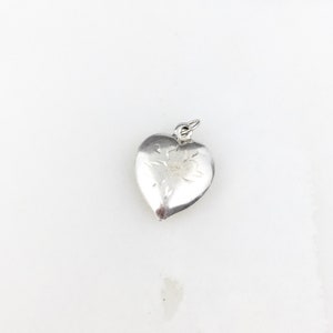 Vintage 925 Sterling Silver Deco Floral Heart Pendant Necklace