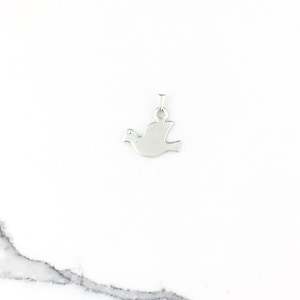 Vintage 925 Sterling Silver Dove Flying Bird Charm Pendant Necklace