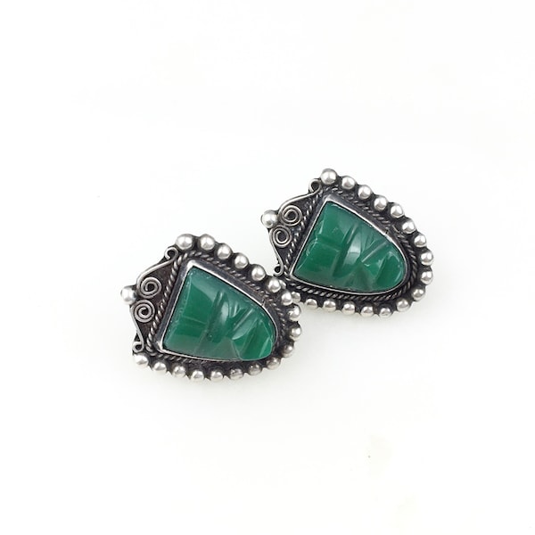 Vintage 925 Mexico Taxco Sterling Silver Southwest Green Onyx Carved Mask Screw Back Earrings