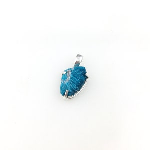 Collier pendentif vintage en argent sterling 925 avec cristal de quartz bleu