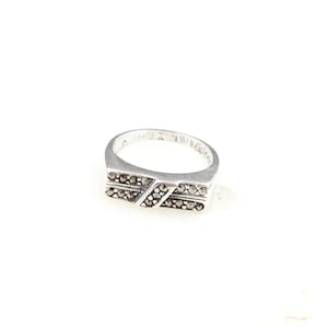Vintage 925 Sterling Silver Marcasite Deco Band Ring Size 6