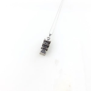Vintage 925 Sterling Silver Chinese Asian Pagoda Pendant Necklace