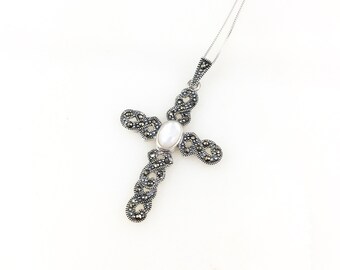 Vintage 925 Sterling Silver Mother of Pearl Marcasite Cross Pendant Necklace