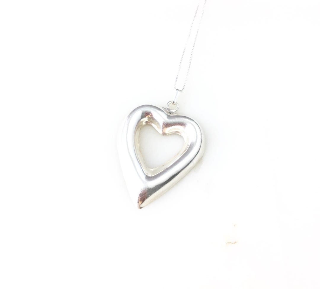 ネックレス・ペンダント VERY VINTAGE COLORLESS SILVER HEART PENDANT NECKLACE VERY VINTAGE COLORLESS SILVER HEART PENDANT NECKLACE