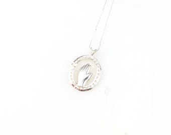 DESIGN - Confezione Da 2 Collane Color Argento Con Ciondolo Con Mani Che Pregano - Foto 12