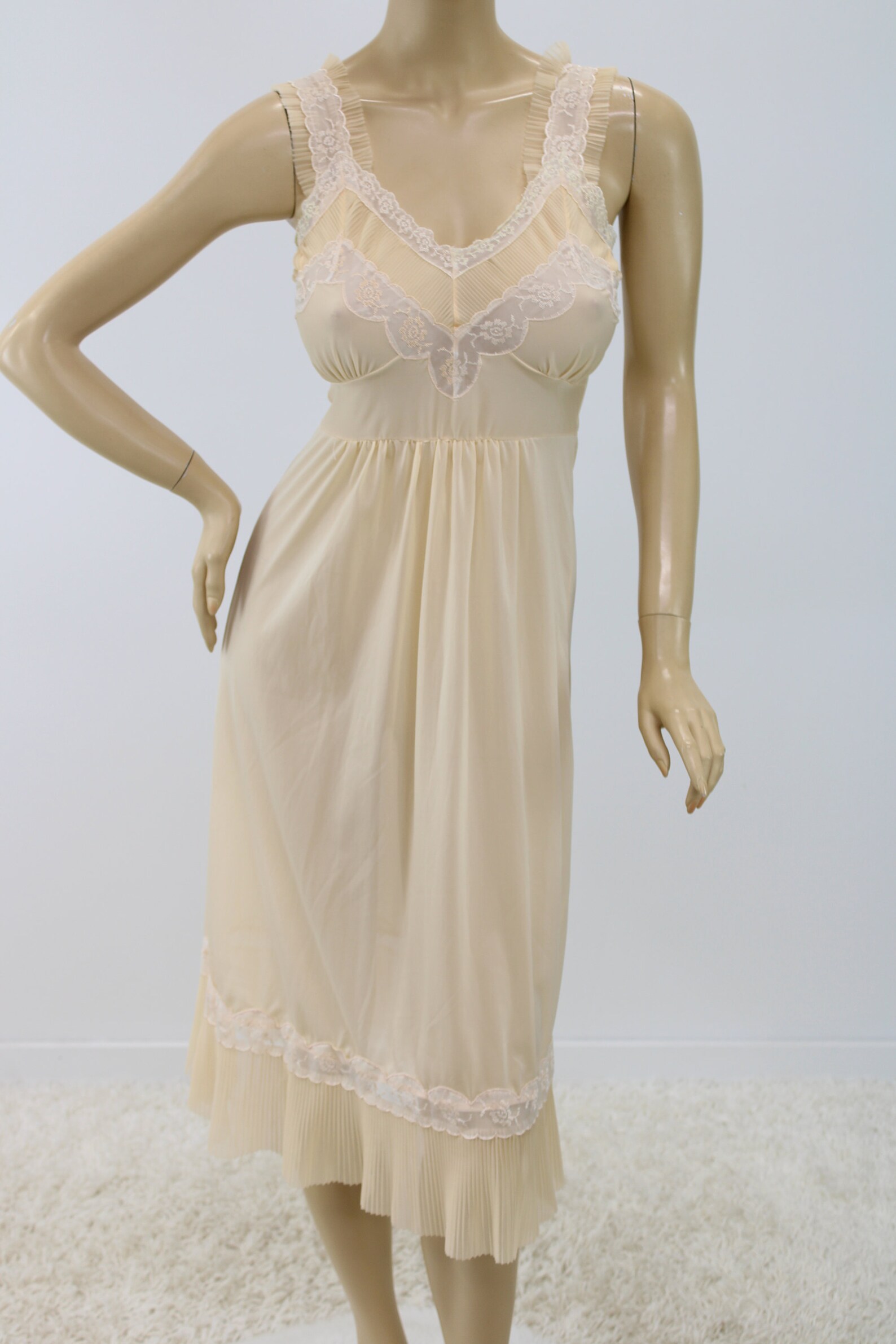 Vintage ann?�es 1950 chemise de nuit nylon Chiffon Cristal plis | Etsy