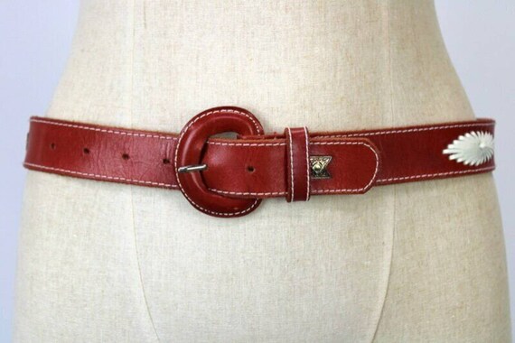 Liz Claiborne Leather Belt Red White Star Burst Retro South  display picture 1