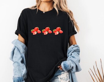 Strawberry Shirt, Summer Strawberry Tee, Strawberry Shirt For Woman, Strawberry Lover, Strawberry Festival Gift, Botanical Tee,