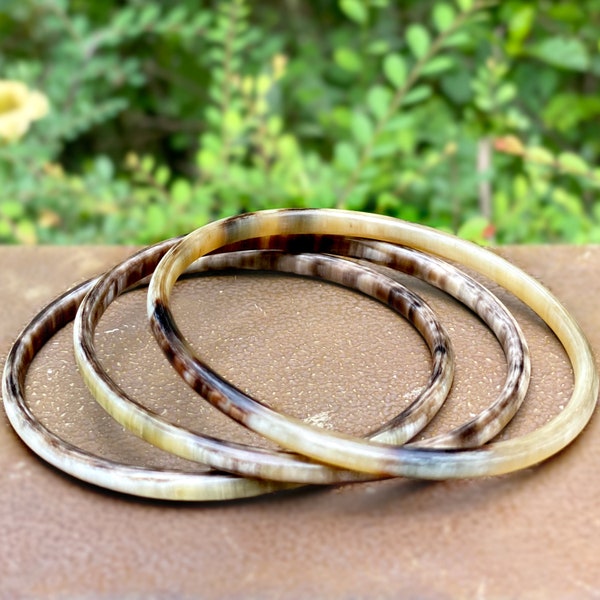Handmade Lacquered Natural Buffalo Horn Bangle, Lacquered Bangle, Horn Bangle Bracelets, Horn Bracelet, Buffalo Horn Jewelry, Gift Bracelets
