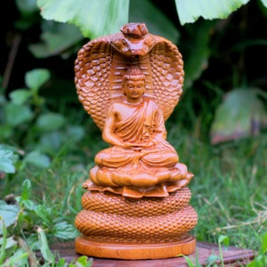 釈迦様 置物 仏教美術 仏堂 蛇護仏陀 銅像 釈迦仏像 Amazon｜釈迦牟尼仏像蛇仏飾り、つげ彫刻、仏堂風水装飾品｜仏像
