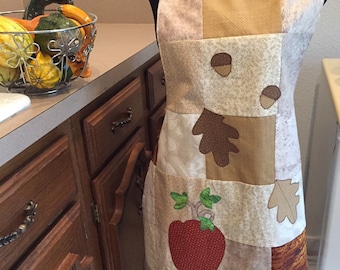 Fall/Autumn/Thanksgiving women’s full apron, size medium,appliquéd with apples, squash, pumpkin, and leaves, reversible