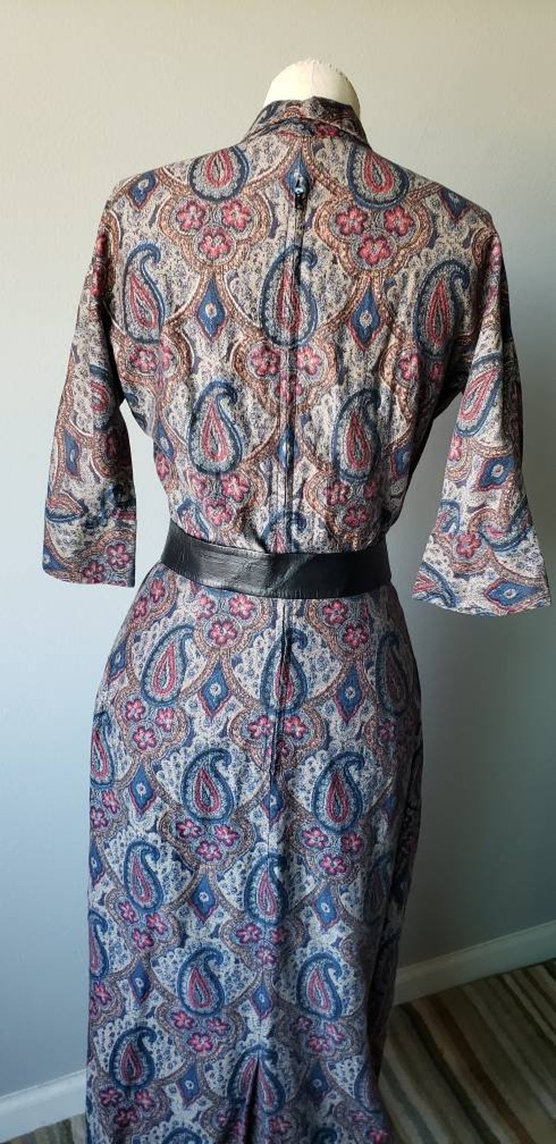 L'Aiglon 1970's Paisley Print Long Dress// Vintage// L'Aiglon// 70s// Paisley// Boho// Hippie// Fall// Long Dress image 6