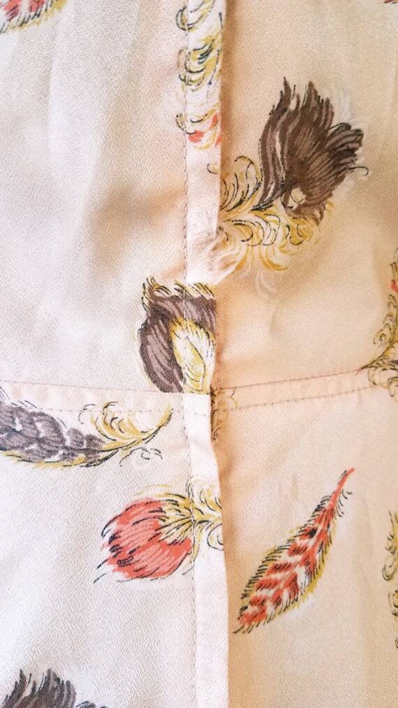 Vintage 1970's Peach Feather Print Dress// Vintag… - image 4