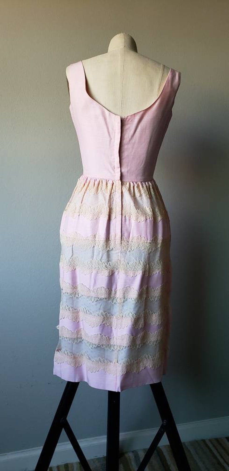 Vintage 1950's Nadine Dress// Vintage// Dress// 50s// Pink// Lace// Bow// Women's Fashion// Pinup Dress image 7