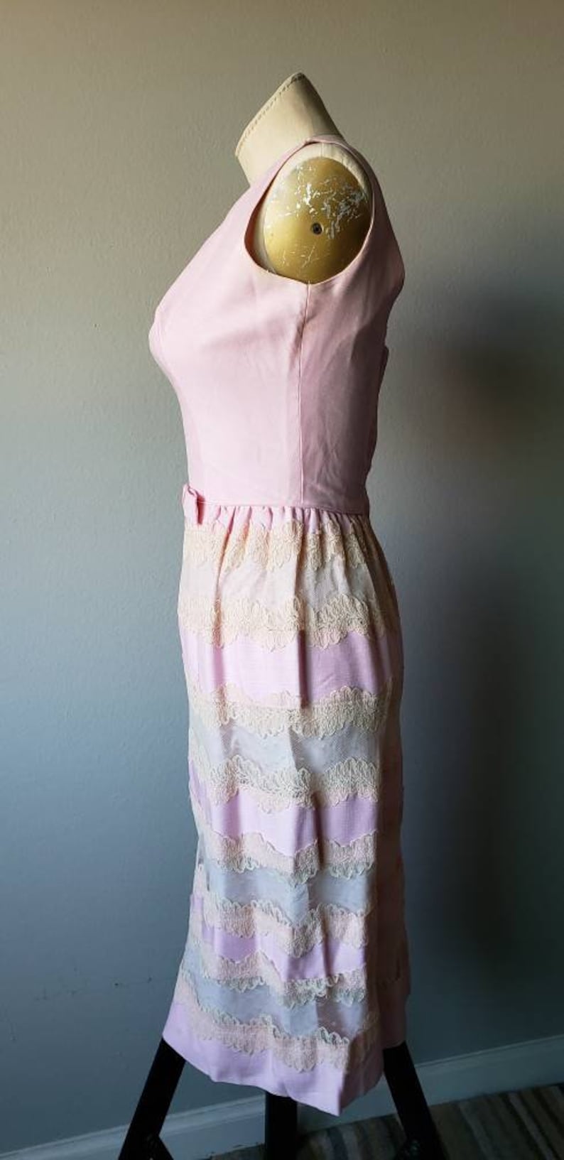 Vintage 1950's Nadine Dress// Vintage// Dress// 50s// Pink// Lace// Bow// Women's Fashion// Pinup Dress image 4