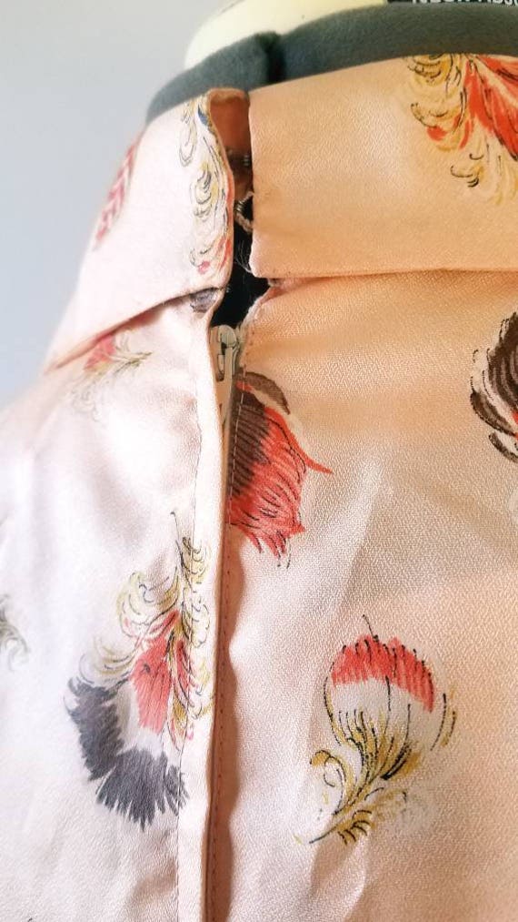 Vintage 1970's Peach Feather Print Dress// Vintag… - image 5