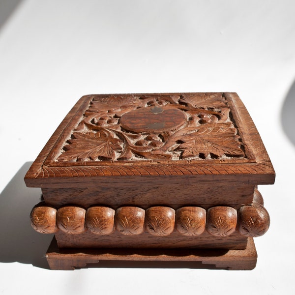 Wooden Box - Handcarved Leaves - Made in India
