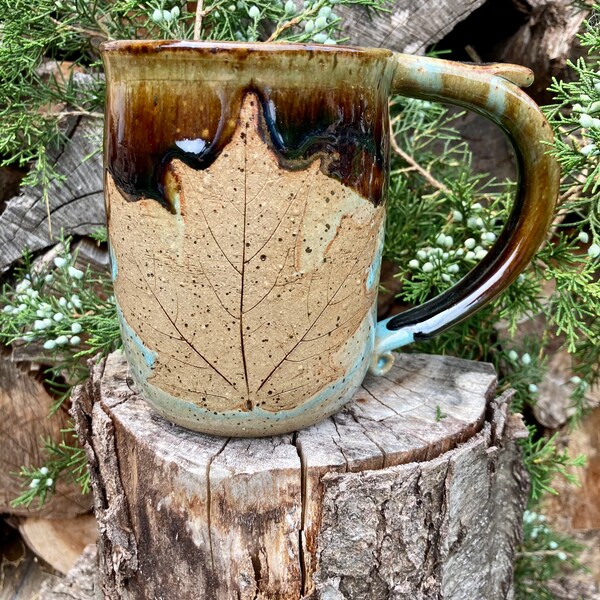 Tazza di ceramica amante del caffè e della natura Grande tazza di tè in ceramica fatta a mano unica regalo tazza di foglie d'acero per lui o per lei